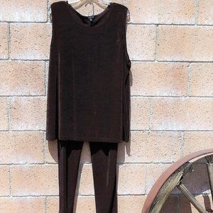 Vikki Vi Brn Sleeveless Shell and Slim Pants